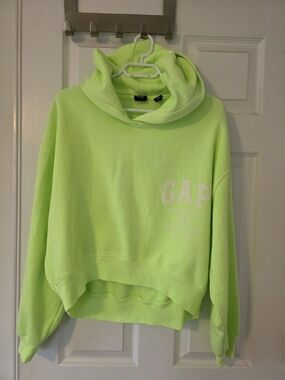 💚 NWOT 💚 | GAP Neon Hoodie | Size Medium